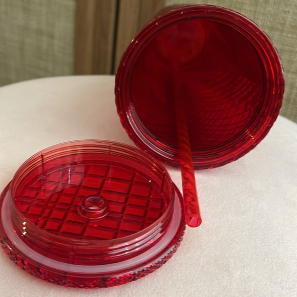 Starbucks Tumbler-24 oz Tumbler with Lid and Straw Limited Release. - Picture 3 of 3